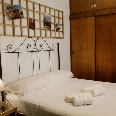 Albaycin For 5pax Appartement